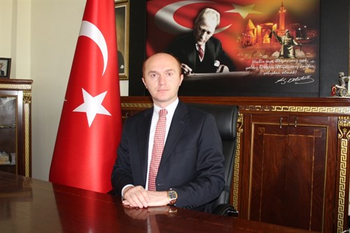 Kaymakamımız Sayın Nurettin YAVUZ ‘15 Temmuz Şehitlerini Anma, Demokrasi Ve Milli Birlik Günü’ Dolayısıyla Bir Mesaj Yayınladı